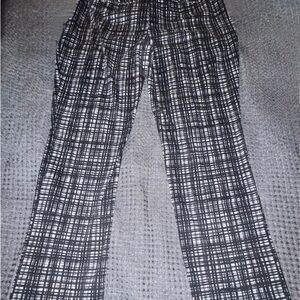 Apt.9 Modern Fit black and white Women’s Pants